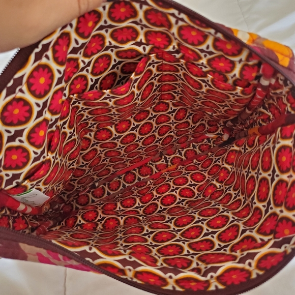 Vera Bradley Crossbody - Picture 5 of 11